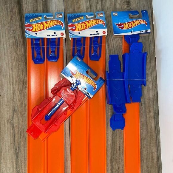 Hot Wheels Launcher, Loop & Jump, 2 sets Tracks Set 4 Piece Bundle Lot Build On - Picture 1 of 8